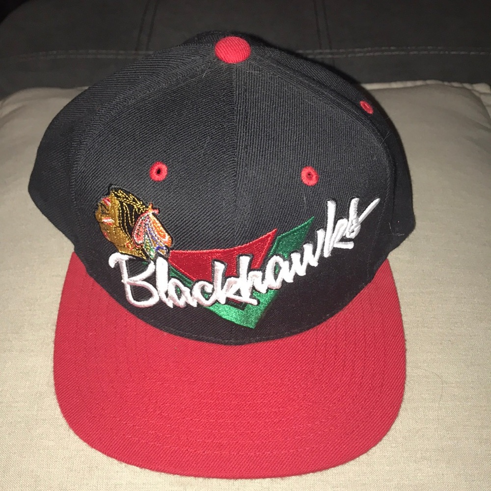 BLACKHAWKS SNAPBACK